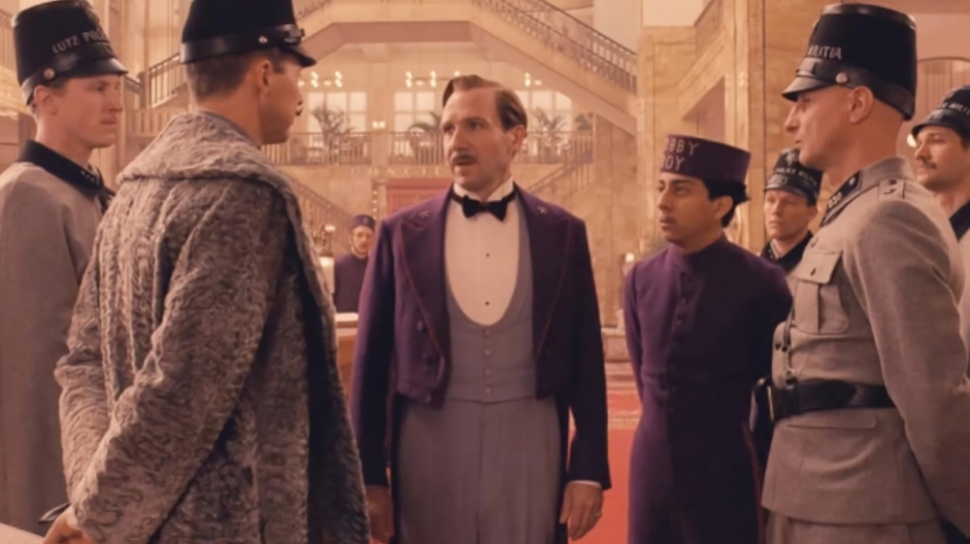 Review Film The Grand Budapest Hotel Visual Estetik Memukau